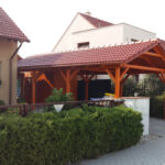 Prístrešok na auto so škridlovou krytinou Piešťany