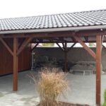 Prístrešok pre auto z dreva so záhradným domčekom Trenčín